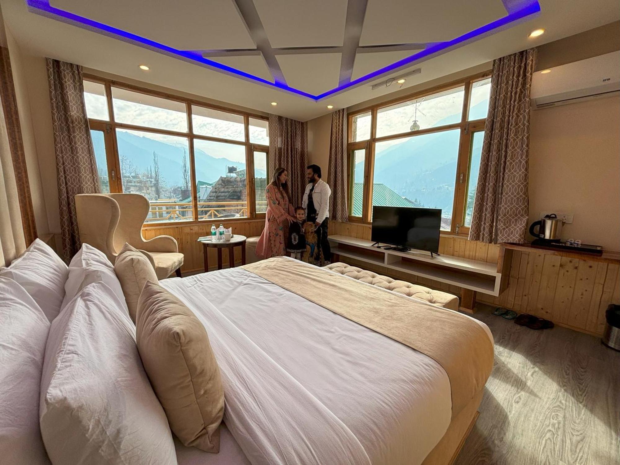 Hill River Resort - Central Heated & Air Cooled - Near Mall Road , Best Property Of Manali 2024- 2025 Exterior foto