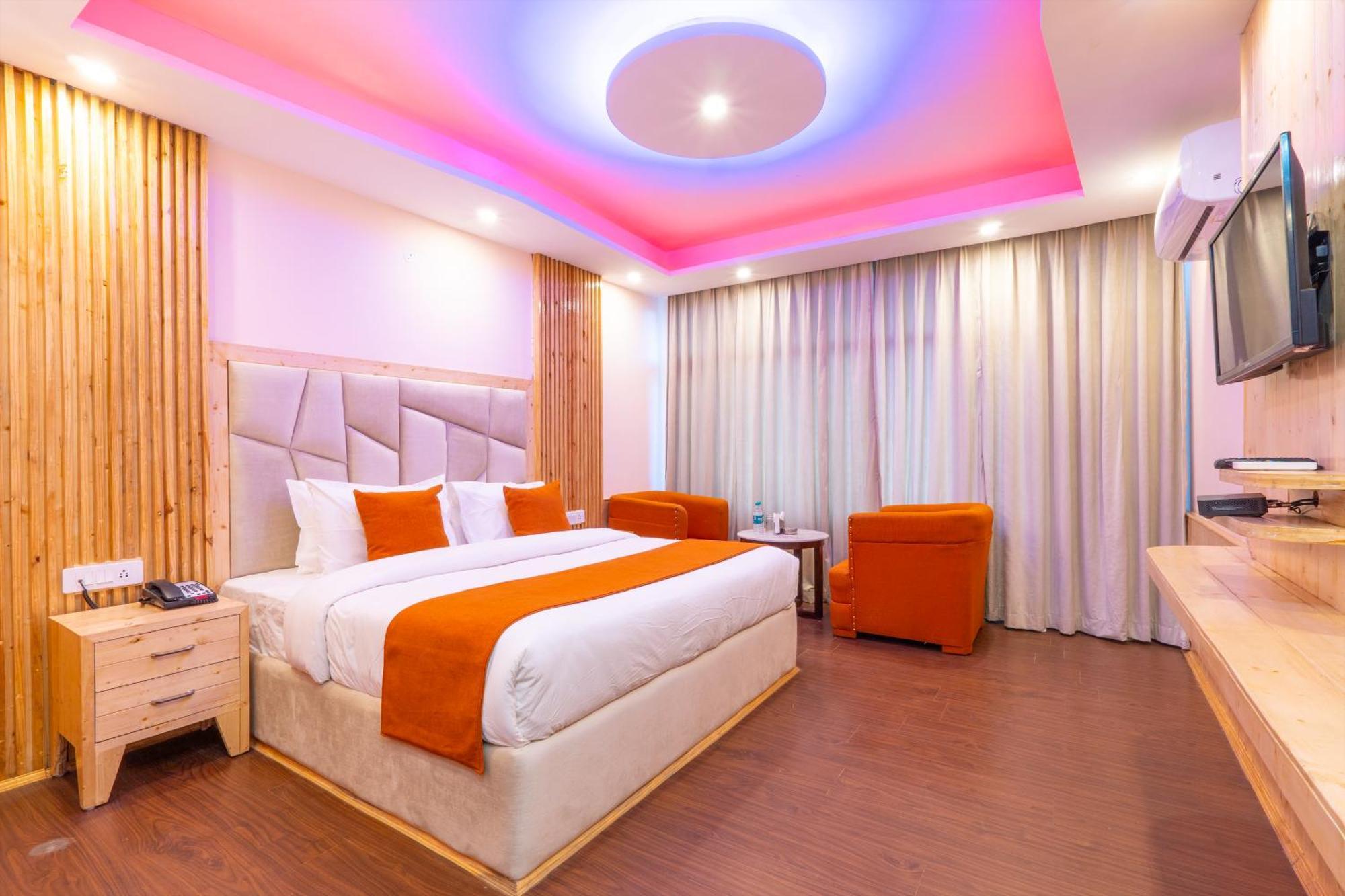 Hill River Resort - Central Heated & Air Cooled - Near Mall Road , Best Property Of Manali 2024- 2025 Exterior foto